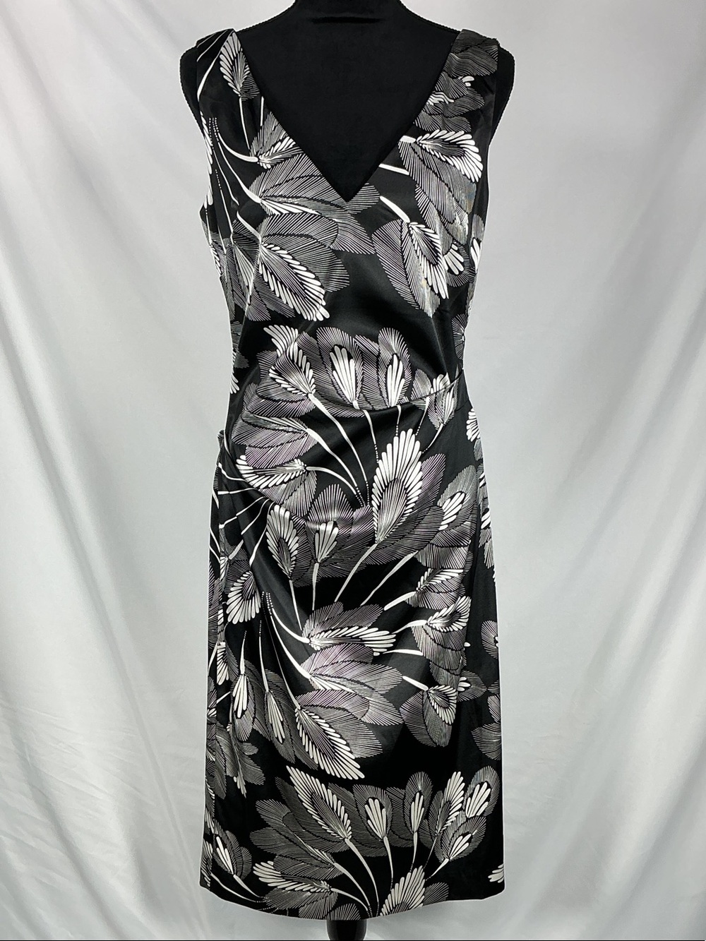 Maggy London Black Silver Metallic Satin Floral V-Neck Midi Cocktail Dress 12